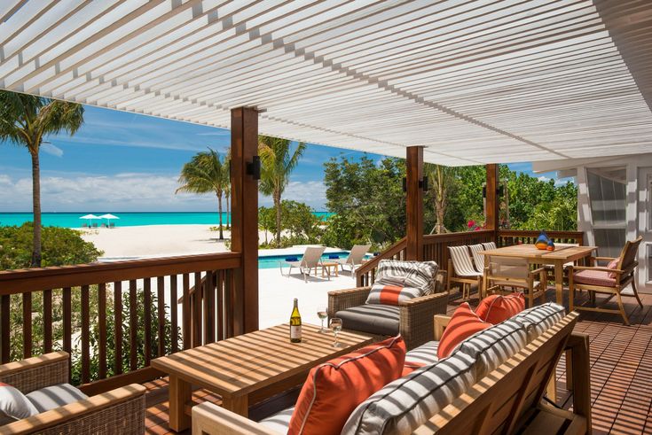 Beach House – The Finest Luxury Villa Rentals in Turks & Caicos Villa PM | Indulge in Unmatched Turks and Caicos Guest Services